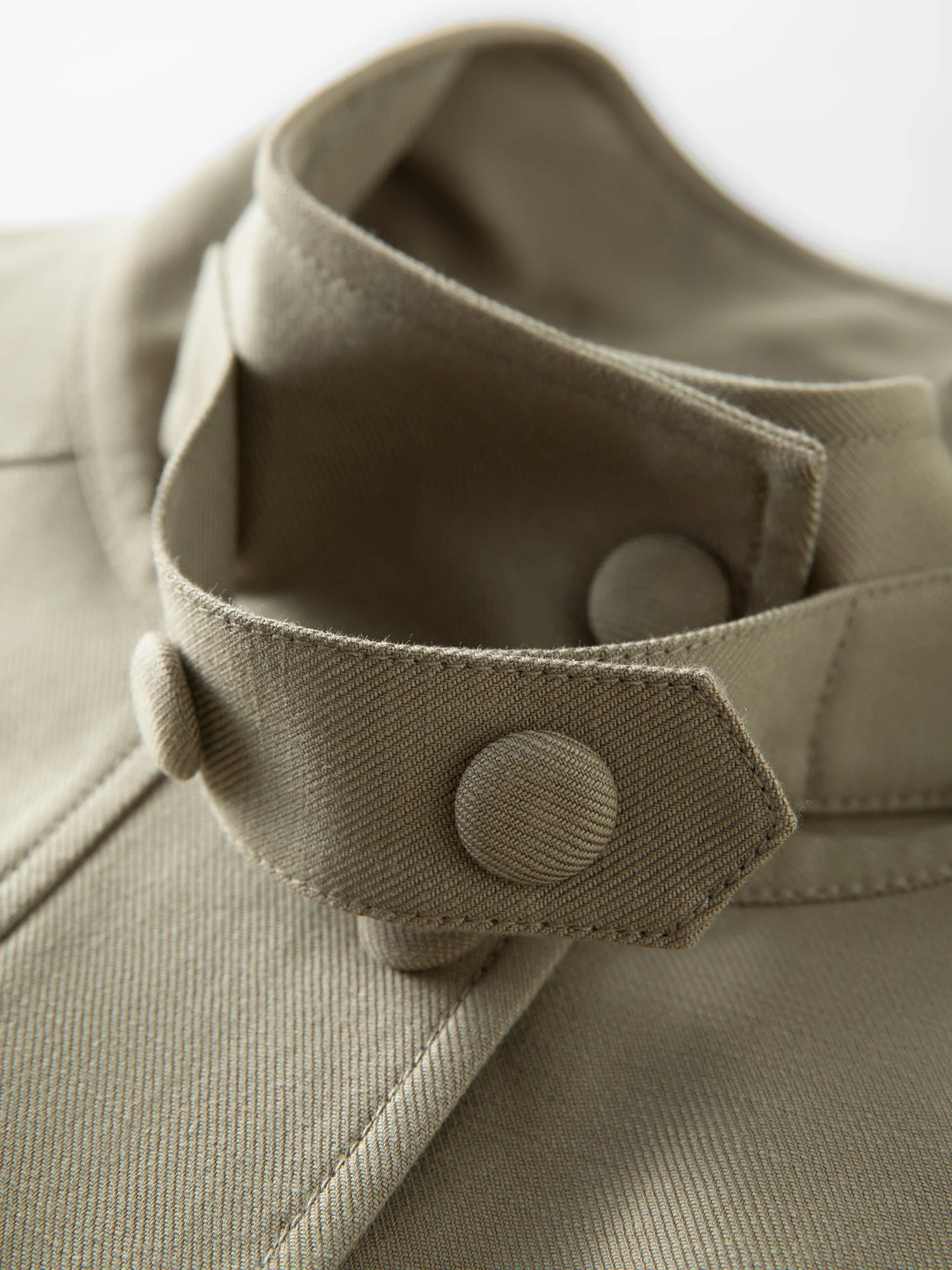 New Embroidered Stand-Up Collar Loose Coat